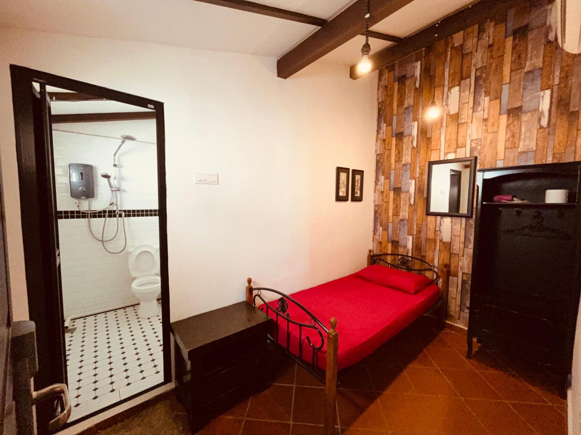 New Great Shanghai Female Hostel Джорджтаун Екстер'єр фото