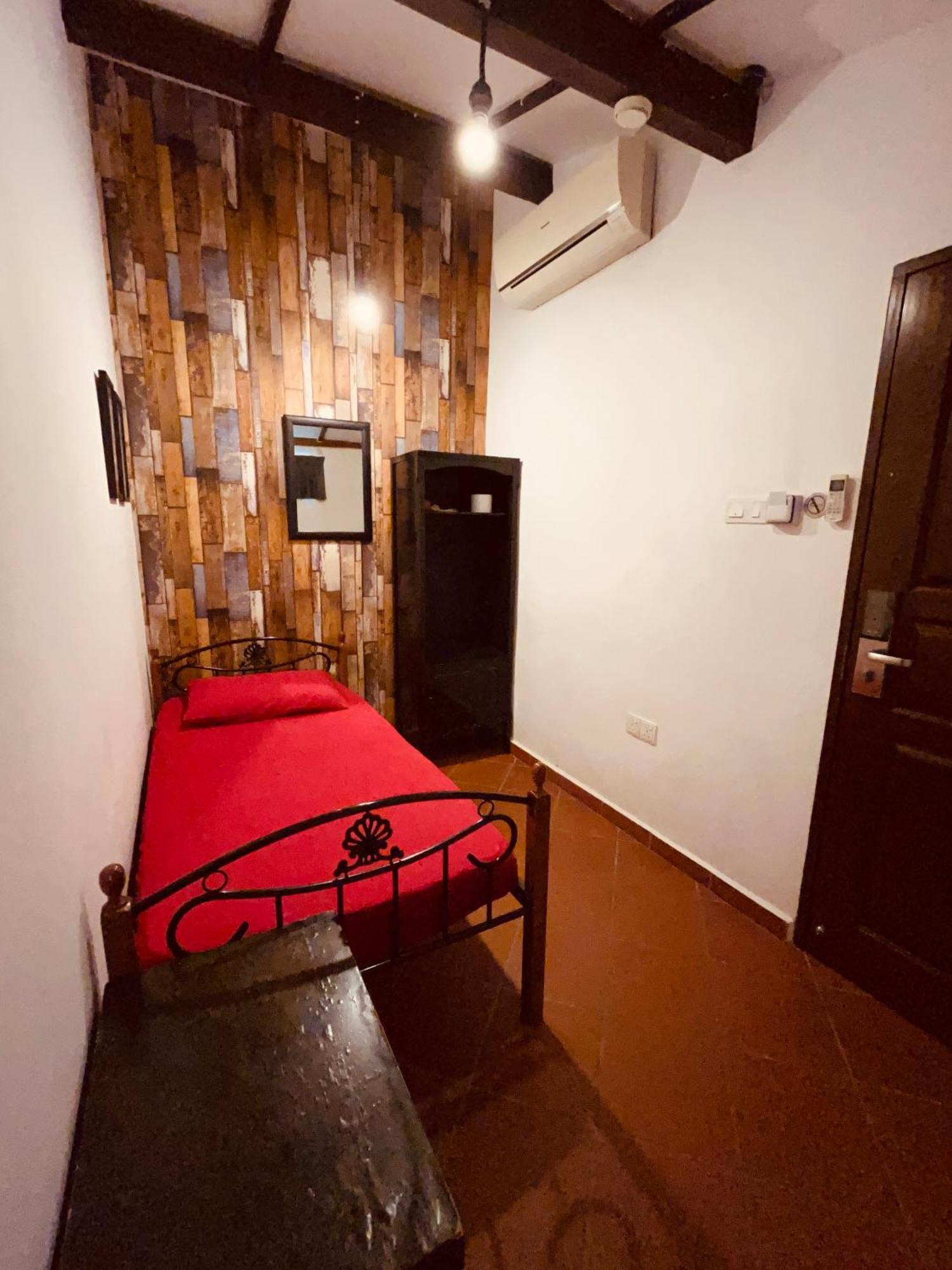 New Great Shanghai Female Hostel Джорджтаун Екстер'єр фото